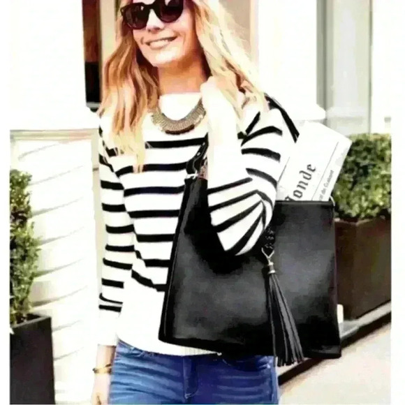 Stella & Dot black bag. Worn one time. Black  with magnetic closure. - Picture 3 of 5